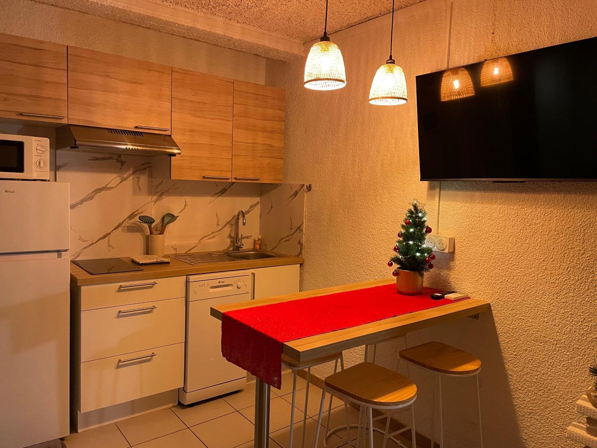 Studio Cosy A 300M De La Mer, Face Aux Festivals, Derriere La Night Life Le Barcarès Kültér fotó