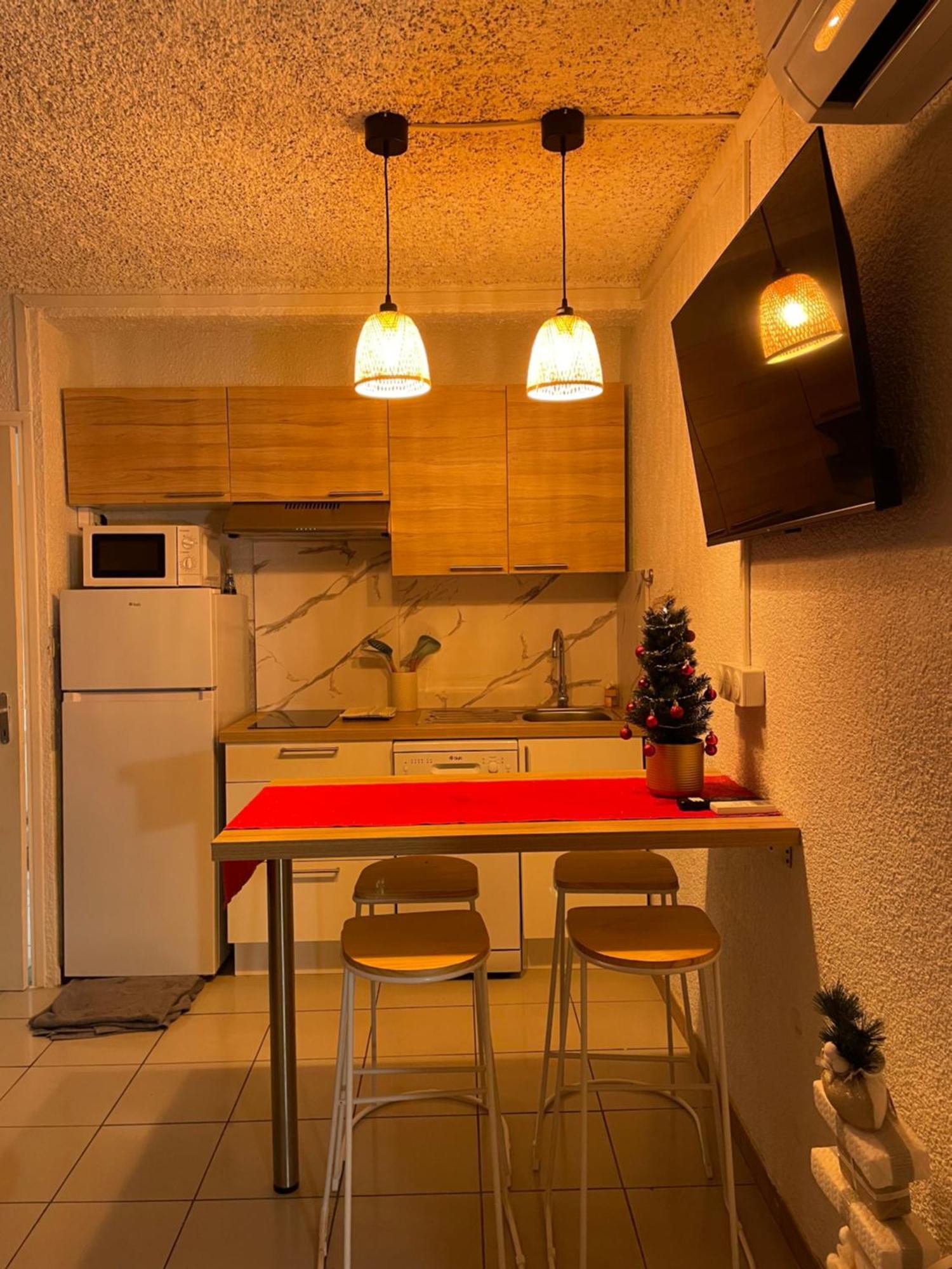 Studio Cosy A 300M De La Mer, Face Aux Festivals, Derriere La Night Life Le Barcarès Kültér fotó